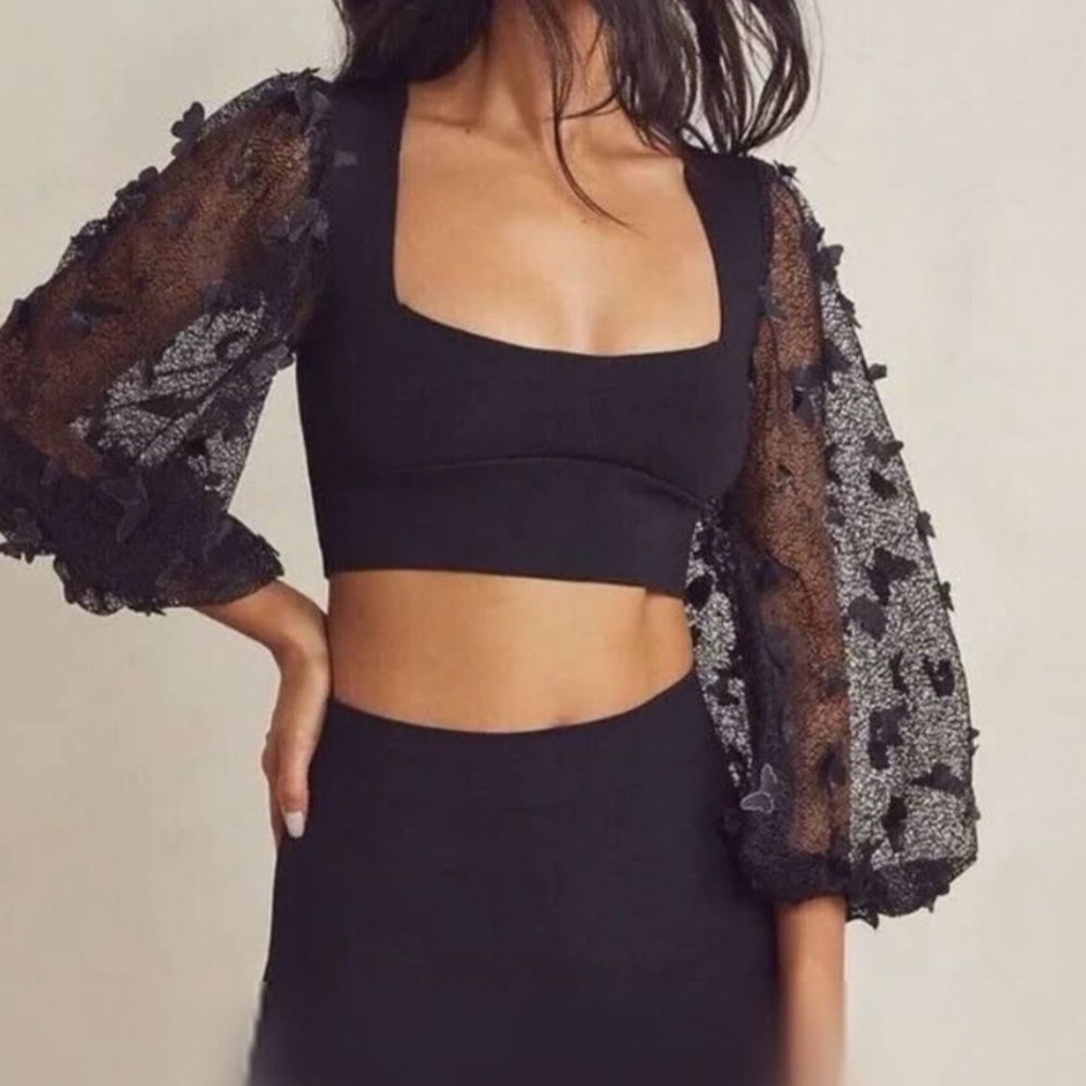 FP Intimately flutter by crop